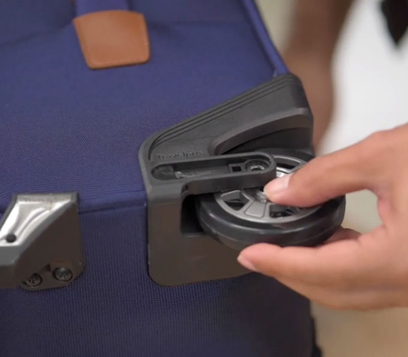 TRAVEL-BAG-REPAIR